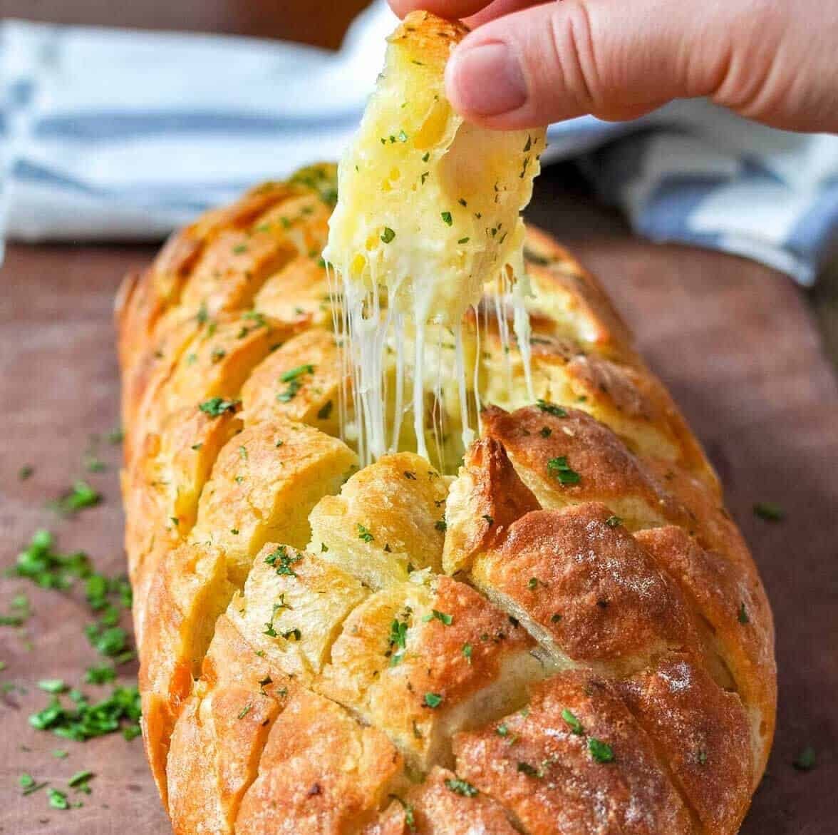 Easy Cheesy Garlic Pull Apart Bread: Your Ultimate Comfort Food